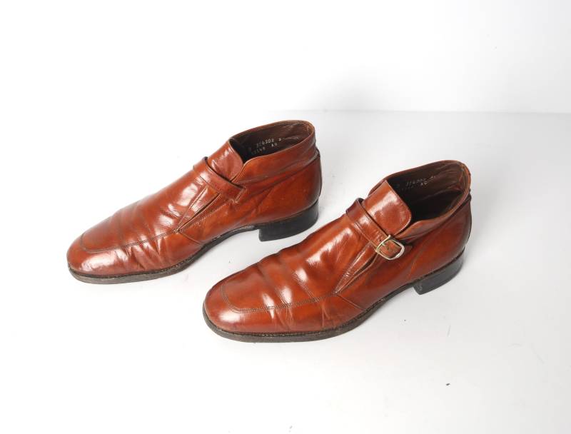 Chelsea Stiefeletten Größe 9.5 Beatle Eckige Kappe Braun Leder 1970Er 80Er Jahre Ankle Boots Chelsea Stiefeletten Größe 9.5 Beatle Eckige Kappe Braun Leder 1970Er 80Er Jahre Ankle Boots von CairoVintage