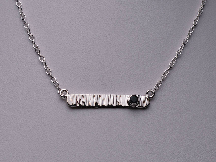Onyx Gehämmert Bar Anhänger Onyx Gehämmert Bar Anhänger von CaitlinPaulJewelry