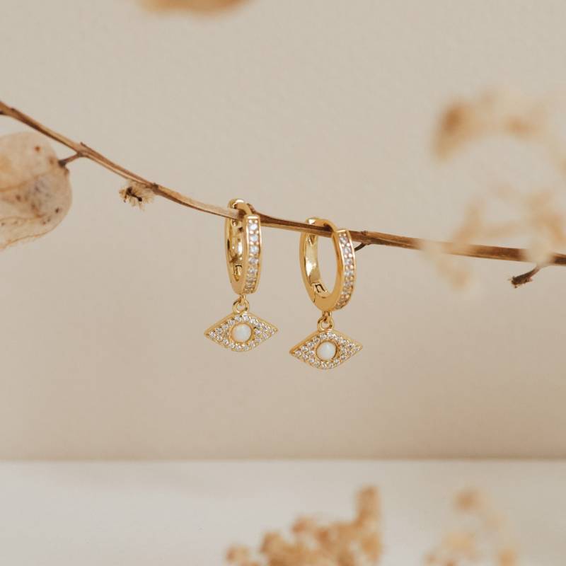 Baumelnde Evil Eye Opal Creolen Von Caitlyn Minimalist Diamant Pavé Huggie Ohrringe Mit Anhänger Beste Freundin Geschenk Er261 von CaitlynMinimalist