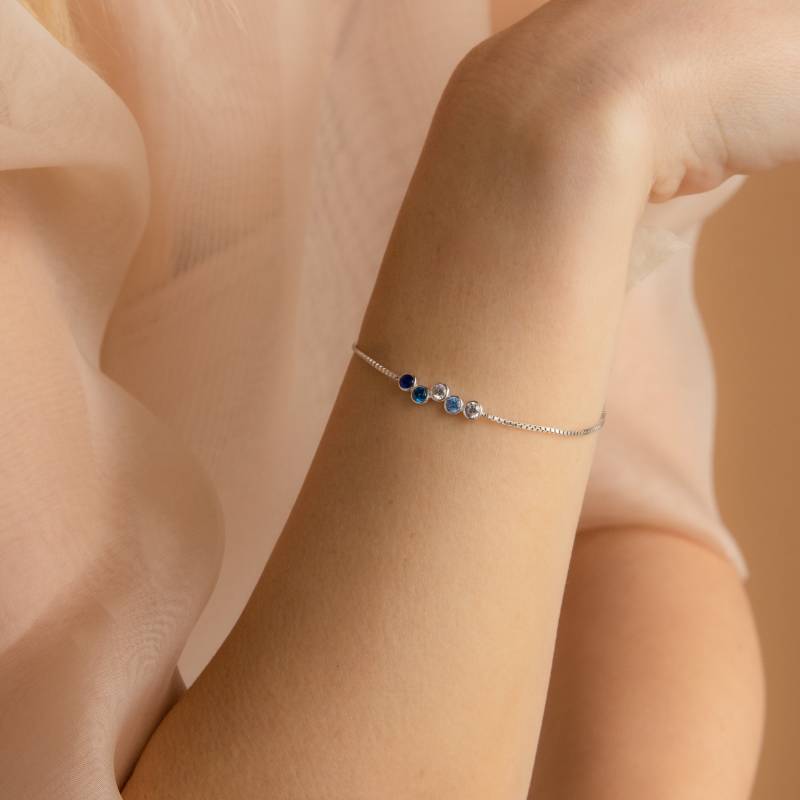 Benutzerdefiniertes Geburtsstein Cluster Armband Von Caitlyn Minimalist Zierliches Edelstein Bettel Mit Box Kette Personalisiertes Geschenk Für Mama von CaitlynMinimalist