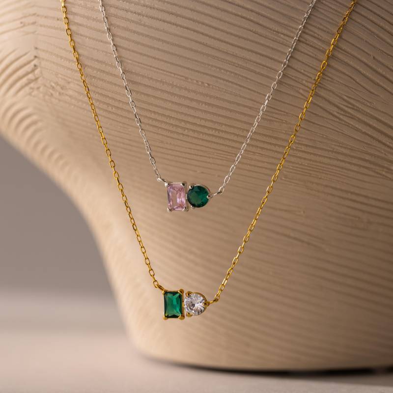 Duo Birthstone Anhänger Halskette Von Caitlyn Minimalist Benutzerdefinierte Toi Et Moi Smaragd & Rund Schliff Silber Schmuck Mutter Geschenk Nm192 von CaitlynMinimalist