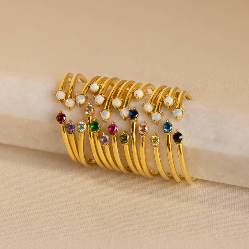 Geburtsstein & Opal Ring Von Caitlyn Minimalist Benutzerdefinierte Mütter Mit Edelstein Kristall Schmuck Personalisiertes Geschenk Für Mama Rm127 von CaitlynMinimalist