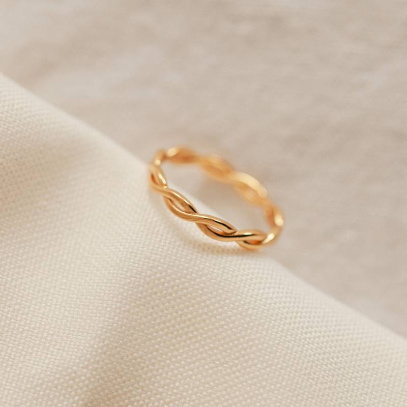 Geflochtener Ring Von Caitlyn Minimalistisch in Gold Freundschaftsring Verlobungsring Geschenk Für Sie Rr016 von CaitlynMinimalist