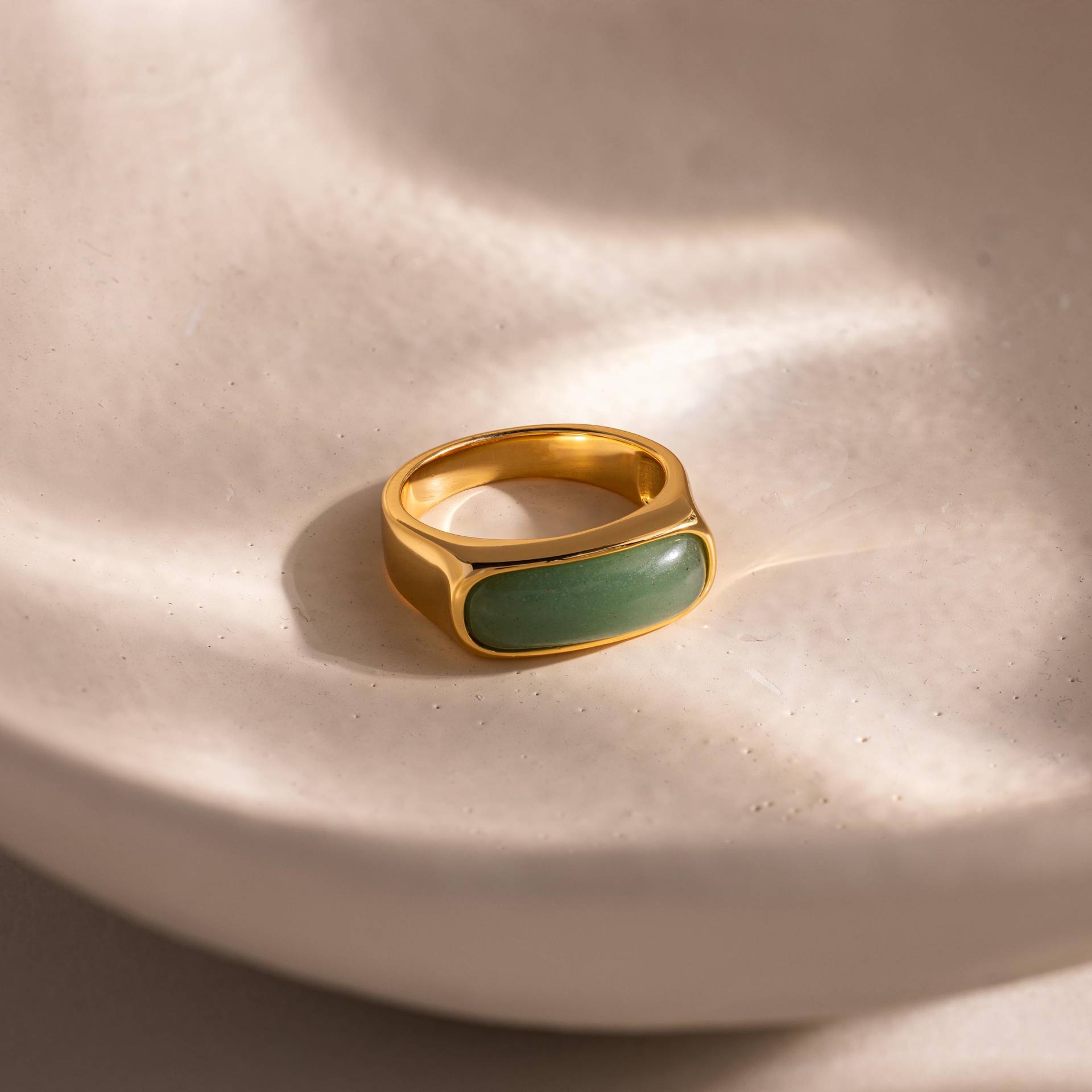 Jade Siegelring Von Caitlyn Minimalistisch Grüner Edelstein Ring Statement Kristall Schmuck Geburtstagsgeschenk Für Sie Rr177 von CaitlynMinimalist
