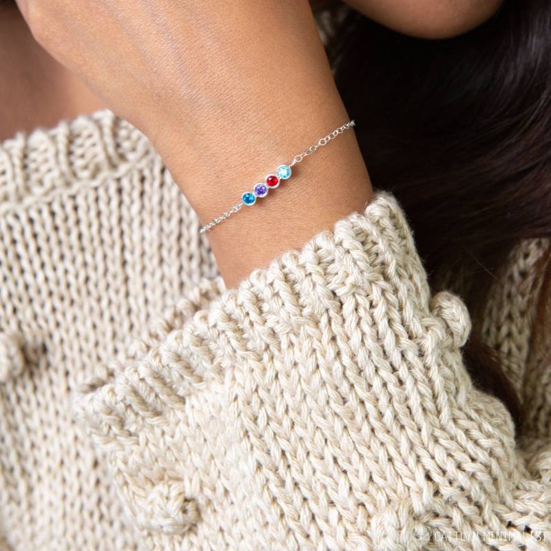 Multiple Geburtsstein Armband Von Caitlyn Minimalist Benutzerdefinierte Kristall Edelstein in Sterling Silber Personalisiertes Mutter Geschenk Bm47 von CaitlynMinimalist