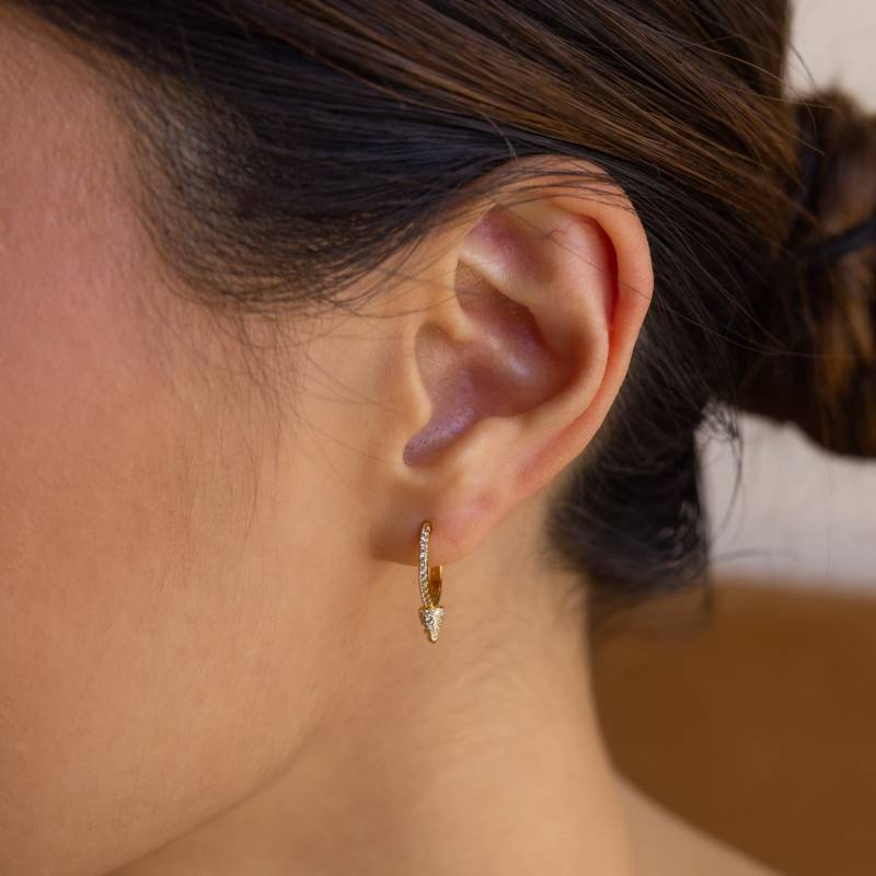 Pave Spike Huggie Ohrringe Von Caitlyn Minimalistisch Diamant Zierliche Tropfen Statement Schmuck Freund Geschenk Er503 von CaitlynMinimalist