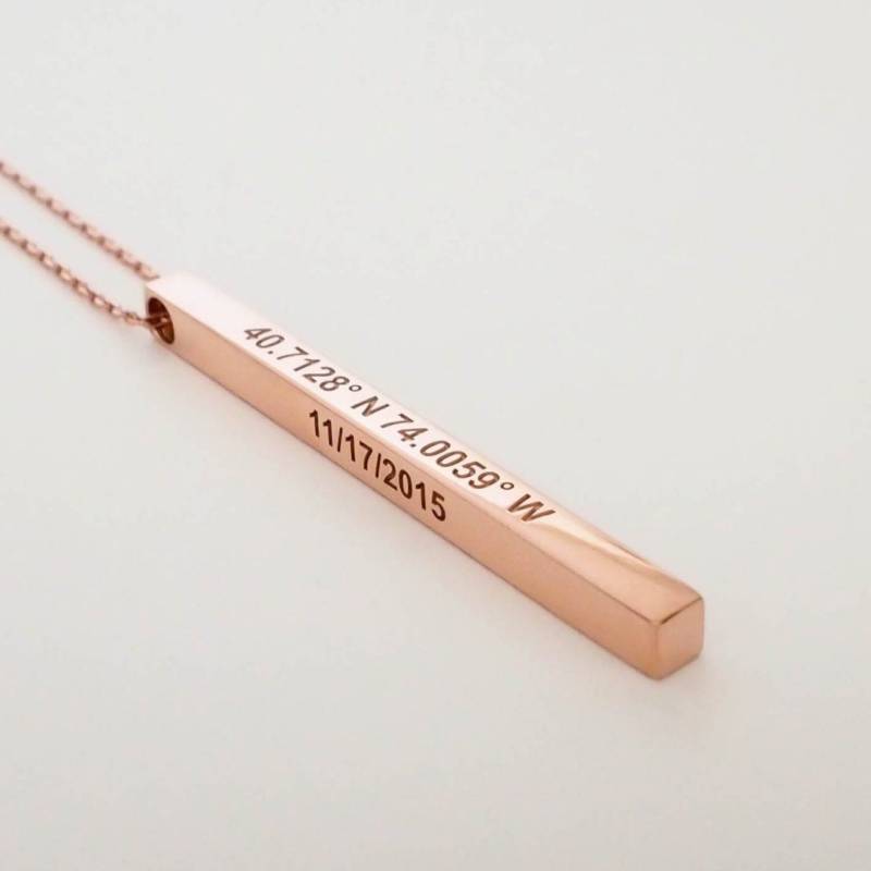 Personalisierter Bar Schlüsselanhänger Koordinaten Gravierte Länge Breite Personalisiertes Herren Geschenk Baby Ankündigung cm32F30 von CaitlynMinimalist