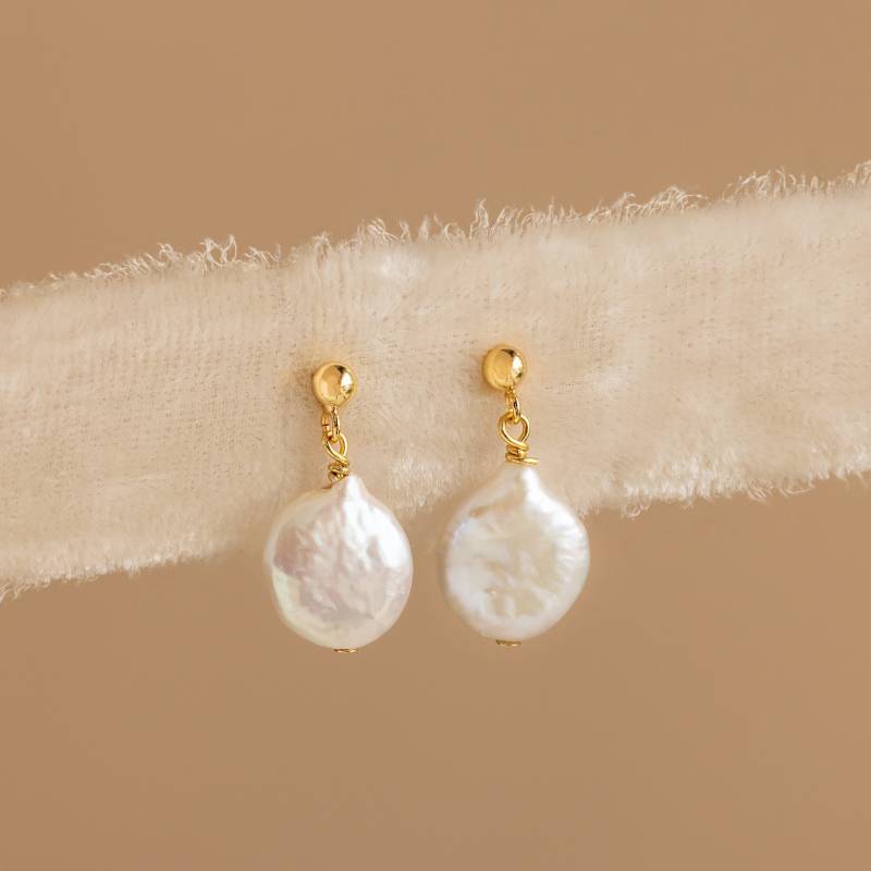 Runde Perlen Tropfen Ohrringe Von Caitlyn Minimalist Baumelnde Barock Perle Ohrstecker Zierlicher Edelstein Schmuck Braut Geschenk Er523 von CaitlynMinimalist