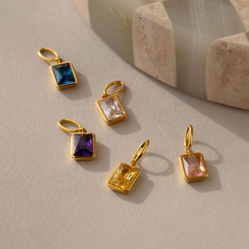 Smaragd Geschliffener Geburtsstein Anhänger Von Caitlyn Minimalist Rechteckiger Edelstein Für Halskette Personalisierter Schmuck von CaitlynMinimalist