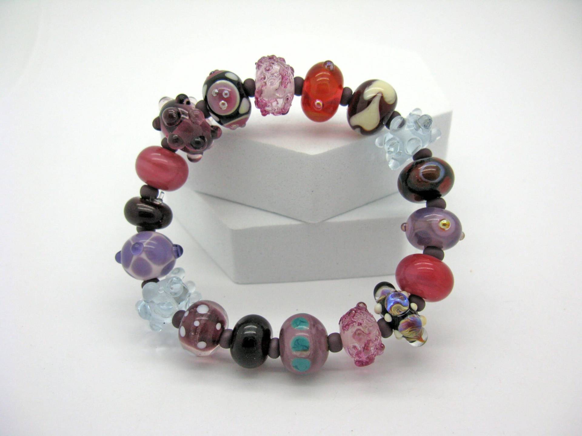 Flieder, Lila, Altrosa Glasperlenarmband, Lampwork Perlenarmband von CajasBoutique