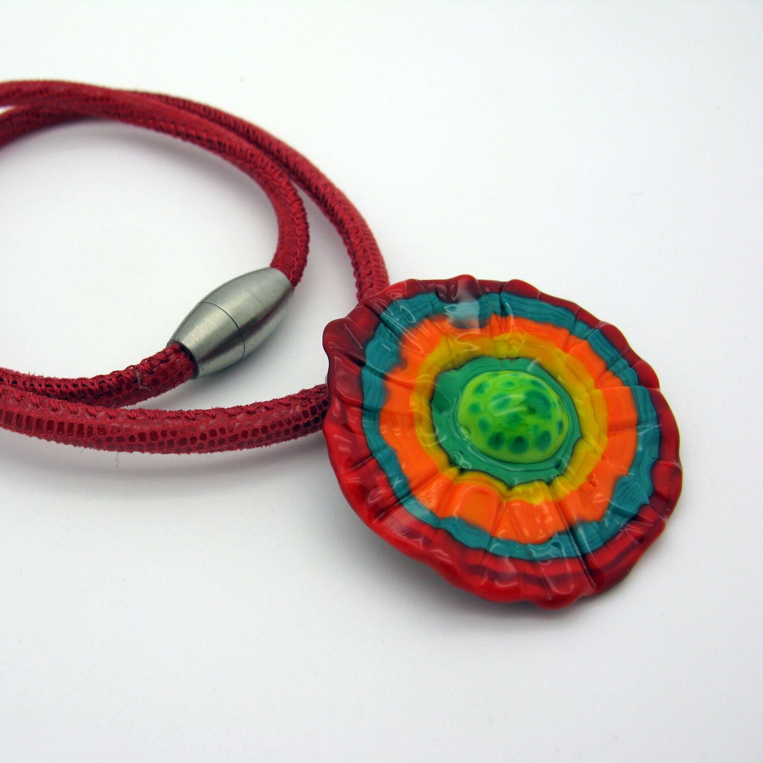 Kurze Lederkette Mit Großem Sehr Buntem Wechsel Glas Top, Rote 2, 5 Er Gewinde Wechselanhänger von CajasBoutique