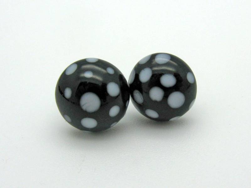 Lampwork Ohrstecker Mit Polka Dots, Schwarz Weissen Punkten, Chirurgenstahl, Fröhliche Pünktchen Ohrstecker, Größe Frei Wählbar Lampwork Ohrstecker Mit Polka Dots, Schwarz Weissen Punkten, Chirurgenstahl, Fröhliche Pünktchen Ohrstecker, Größe Frei Wählbar von CajasBoutique