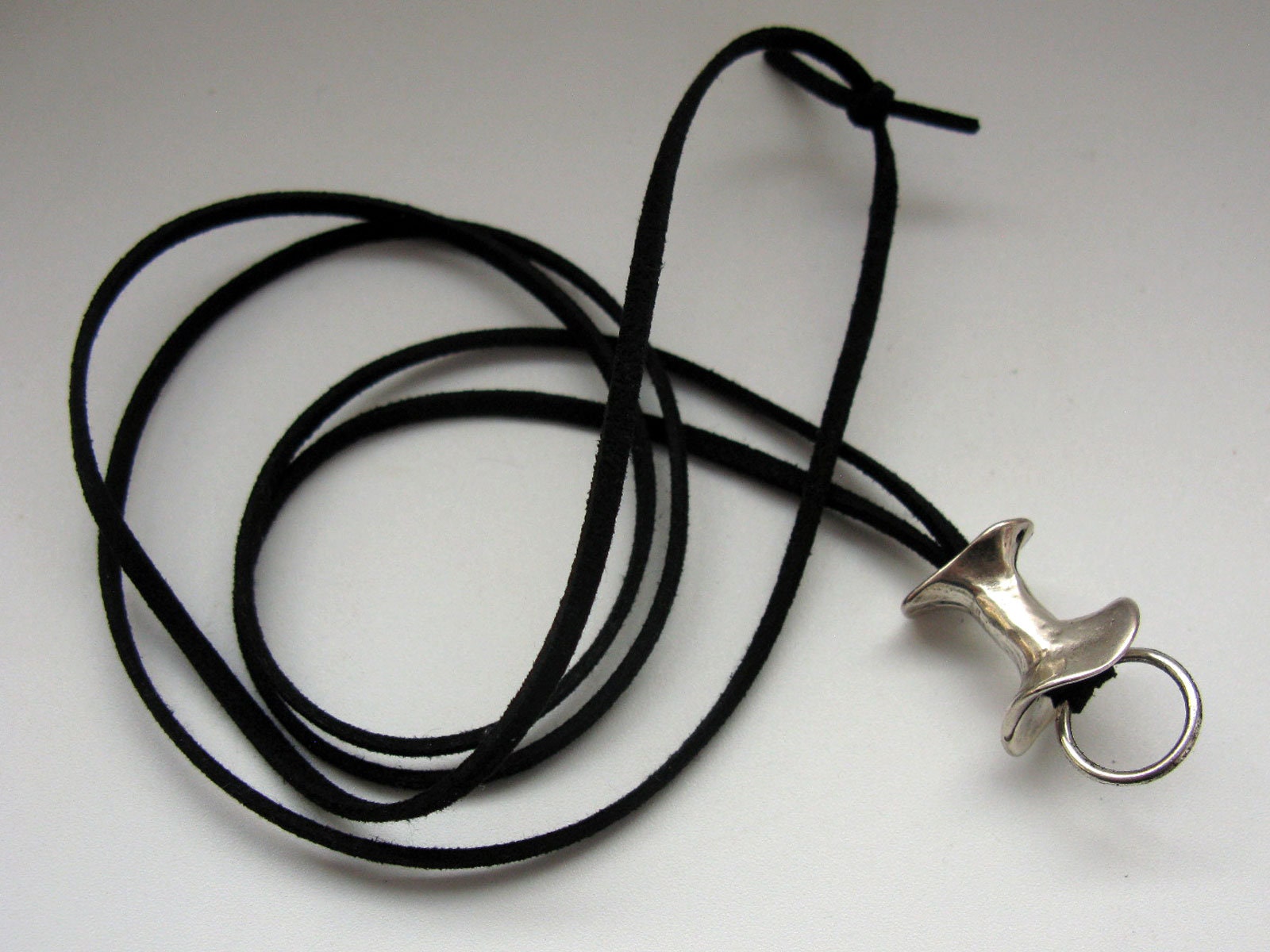 Sale - Lange Charmträgerkette Mit Designer Perle, Lange Kette Für Anhänger, Charmträger, Bettelkette von CajasBoutique