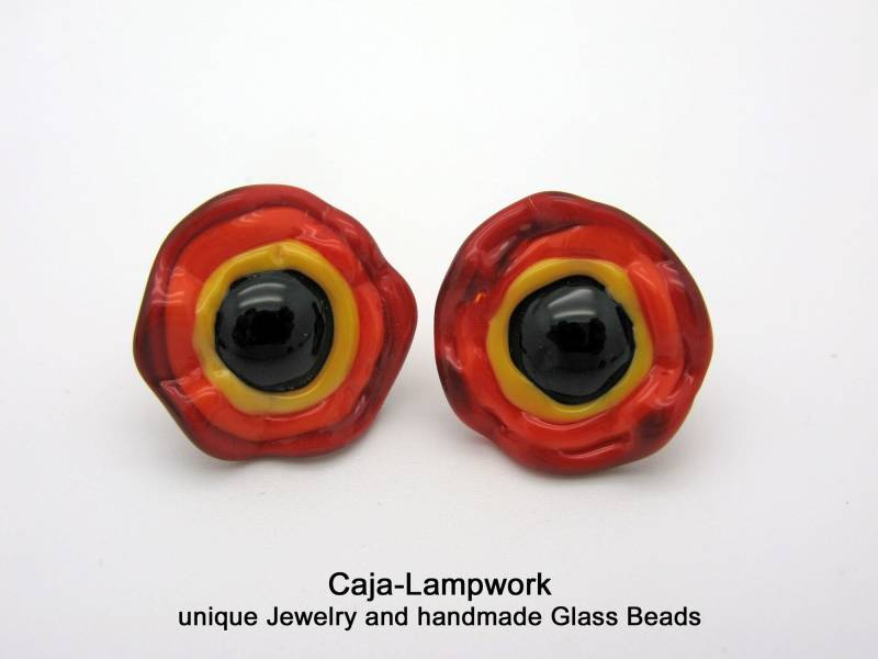 Rot Orange Schwarz Geringelte Ohrstecker Mit Chirurgenstahl Steckmechanik, Handgemachte Lampwork Ohrstecker, Retro Blume von CajasBoutique