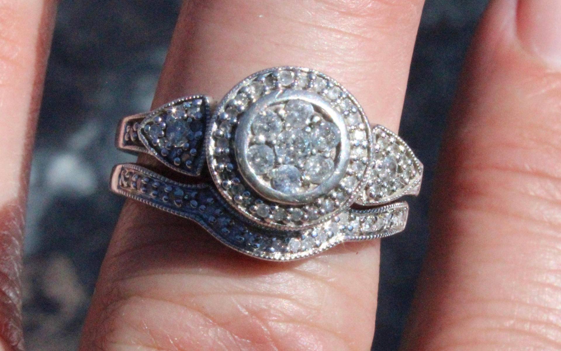 Wunderschöner 1/4 Ct Diamant Hochzeits - Und Verlobungsring Größe 6 1/2 Wunderschöner 1/4 Ct Diamant Hochzeits - Und Verlobungsring Größe 6 1/2 von Calessabay