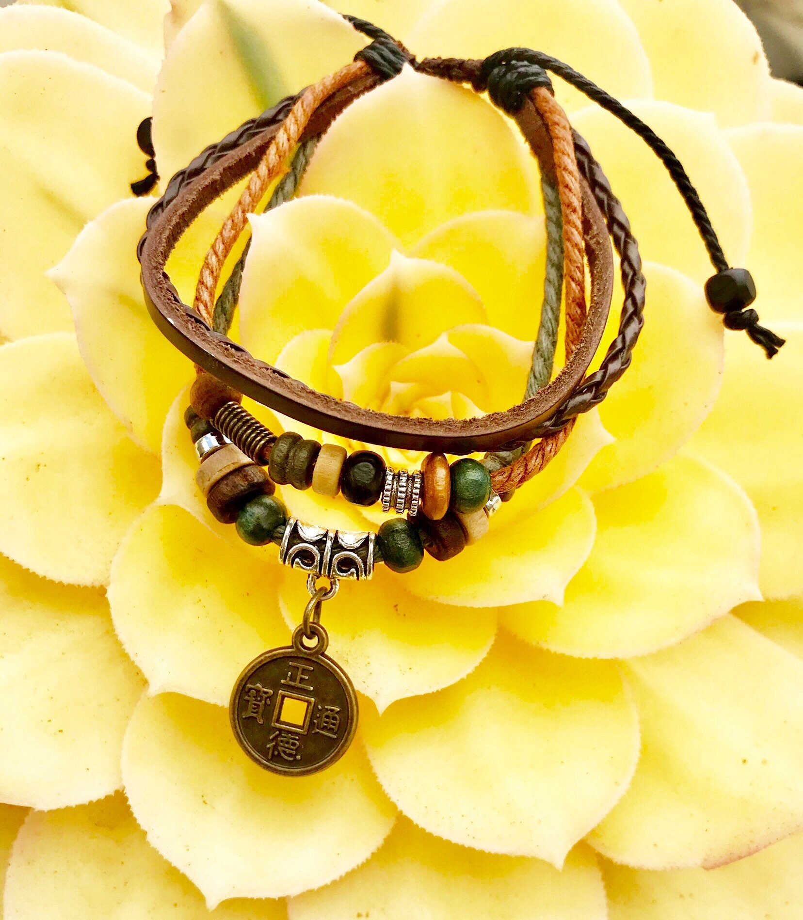 Das "Venedig" Lederarmband Armband - Surfer Armband-Freundschaft Armband-strand Schmuck Bohoarmband Das "Venedig" Lederarmband Armband - Surfer Armband-Freundschaft Armband-strand Schmuck Bohoarmband von CaliBracelet