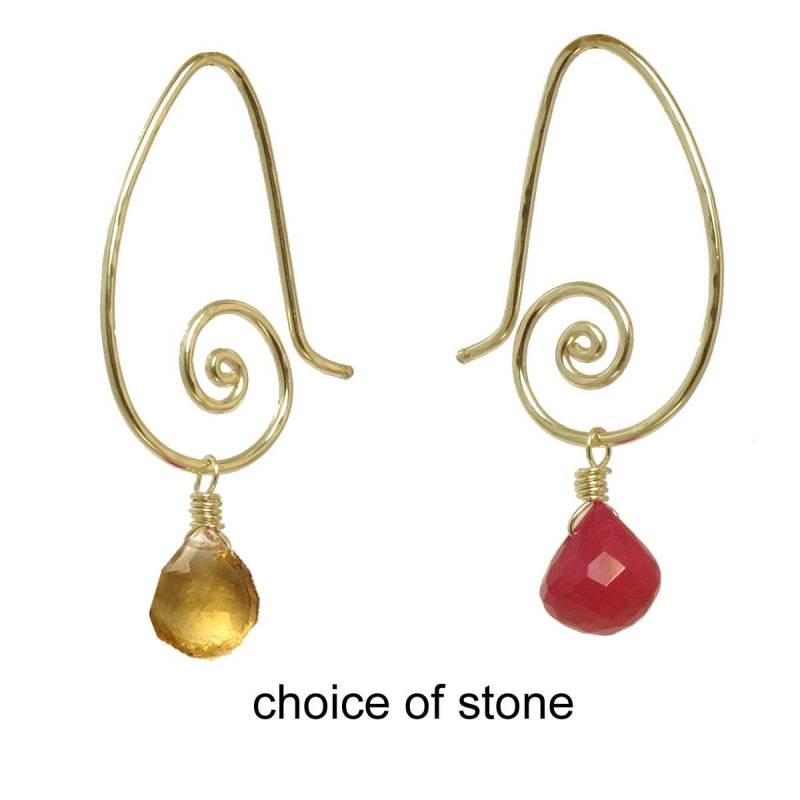 Gehämmerte Tropfenwirbel Ohrhänger Mit Wechselstein Jugendstil 36 von CalicoJunoJewelry