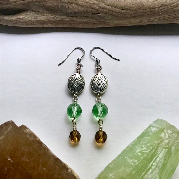 Floral Tropfen Ohrringe von CaliforniAbloom