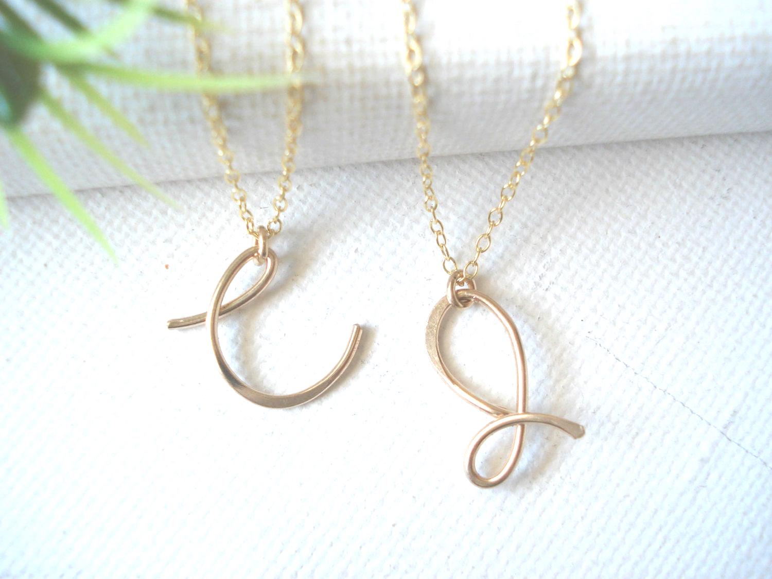 Personalisierte Anfangsbuchstaben-Halskette, Buchstabe-Anhänger Aus Draht, Gold Fill Oder Sterlingsilber, Geschenk Für Sie von CaliforniaAZ