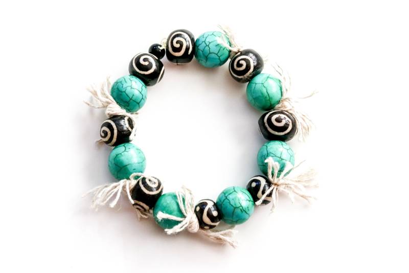 Black & Sea Green Glas Stretch Armband Black & Sea Green Glas Stretch Armband von CalinEtBisou