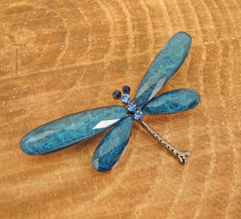 Blaue Libellen Brosche Pin Mit Blauen Kristallen Und Funkelnden Facettenschliff Perlen - Große von CalisaDesigns