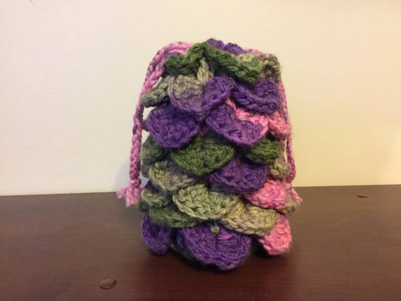 Mutter Der Drachen Handtasche, Drachenei Reticule, Dragon Purse, Grün Pink Und Lila, Sofort Versandfertig, Kostenloser Versand von CallGirlCrochet