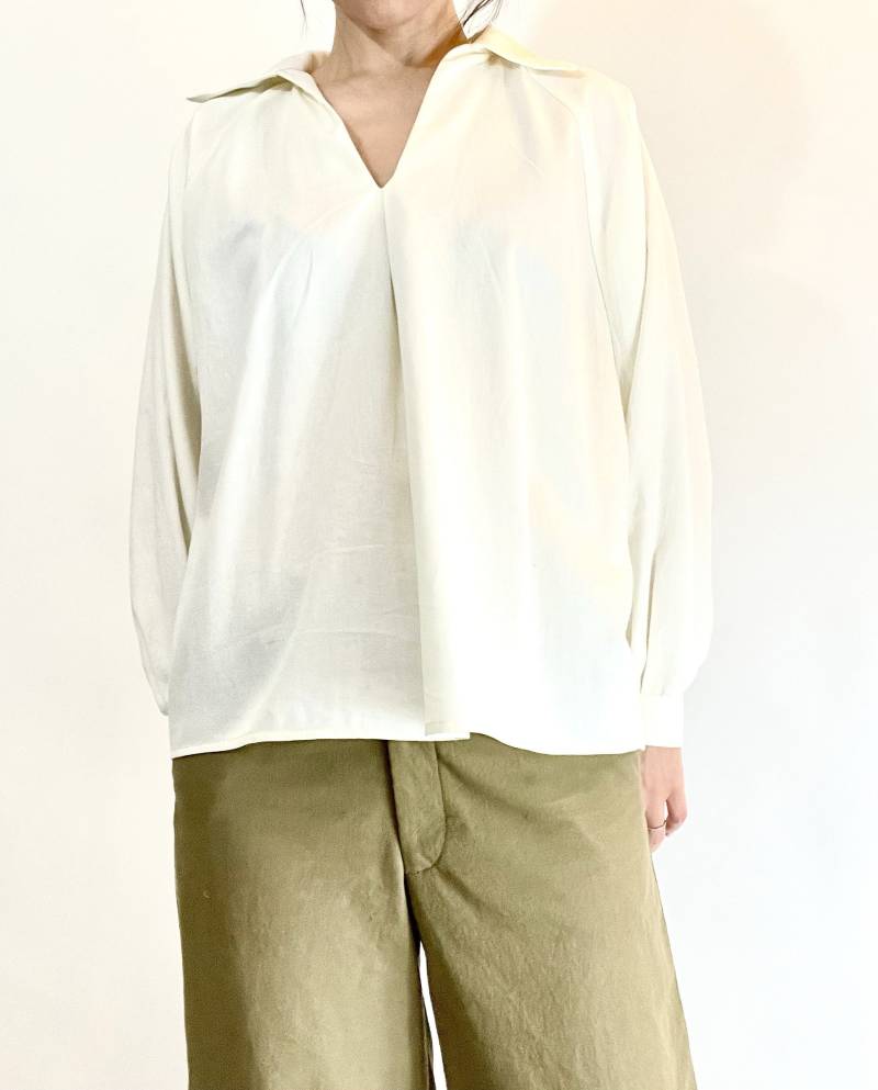 Langarm Johnny Kragen Raglan Bluse Mit Plissee Ärmeln | Baumwollbluse V-Ausschnitt Langarm Johnny Kragen Raglan Bluse Mit Plissee Ärmeln | Baumwollbluse V-Ausschnitt von CalleisStore