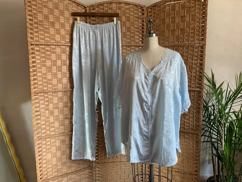 1980Er Jahre Dreamy Sky Blue Pyjamas. Adonna . Deadstock. - Große /Volup von Calligramme