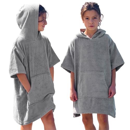 CalmyBEACH Frottee Badeponcho Mädchen Jungen - Kinder Surf Poncho 100% Baumwolle Strandponcho Handtuch mit Kapuze Umziehhilfe Surfponcho Bademantel (Alter 10-13, Grau) von CalmyBEACH