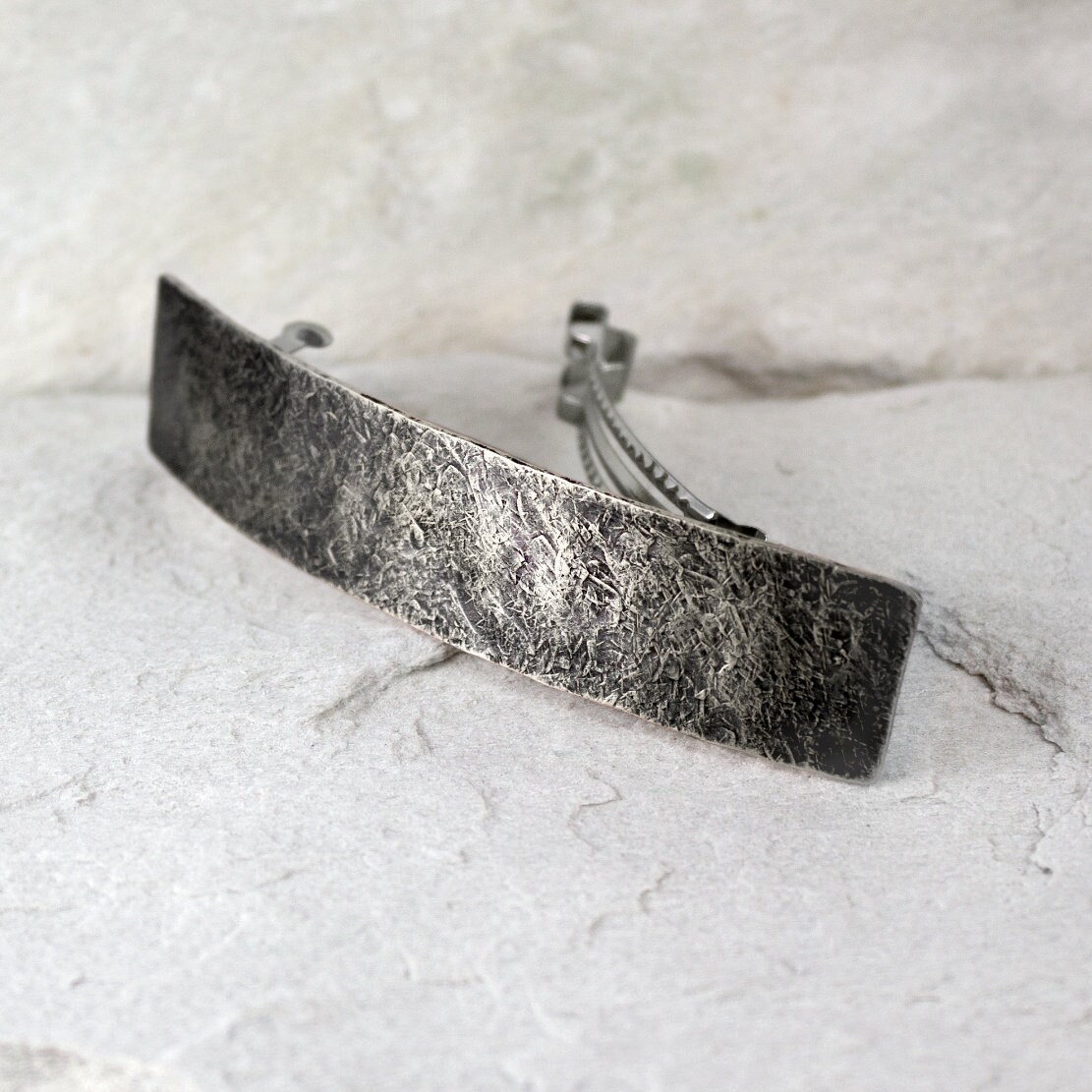 Strukturierte Sterling Silber Haarspange - Lange Haarspange, Handgemacht. "Stone' Von Caltha von CalthaJewelry