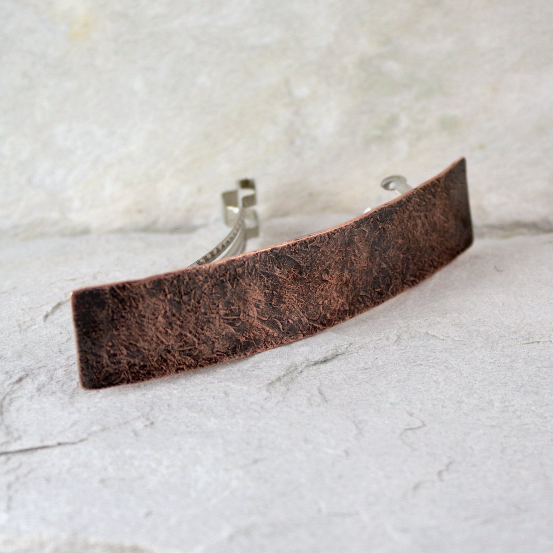 strukturierte Kupfer Haarspange - Rustikale Aus Metall. "stone' Von Caltha von CalthaJewelry