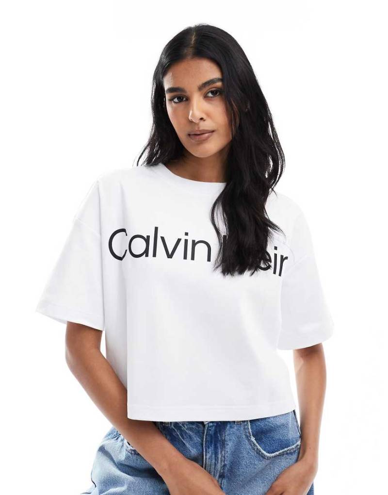 Calvin Klein Jeans - Boxy Fit Oversize-T-Shirt in Weiß mit großem Logo von Calvin Klein Jeans