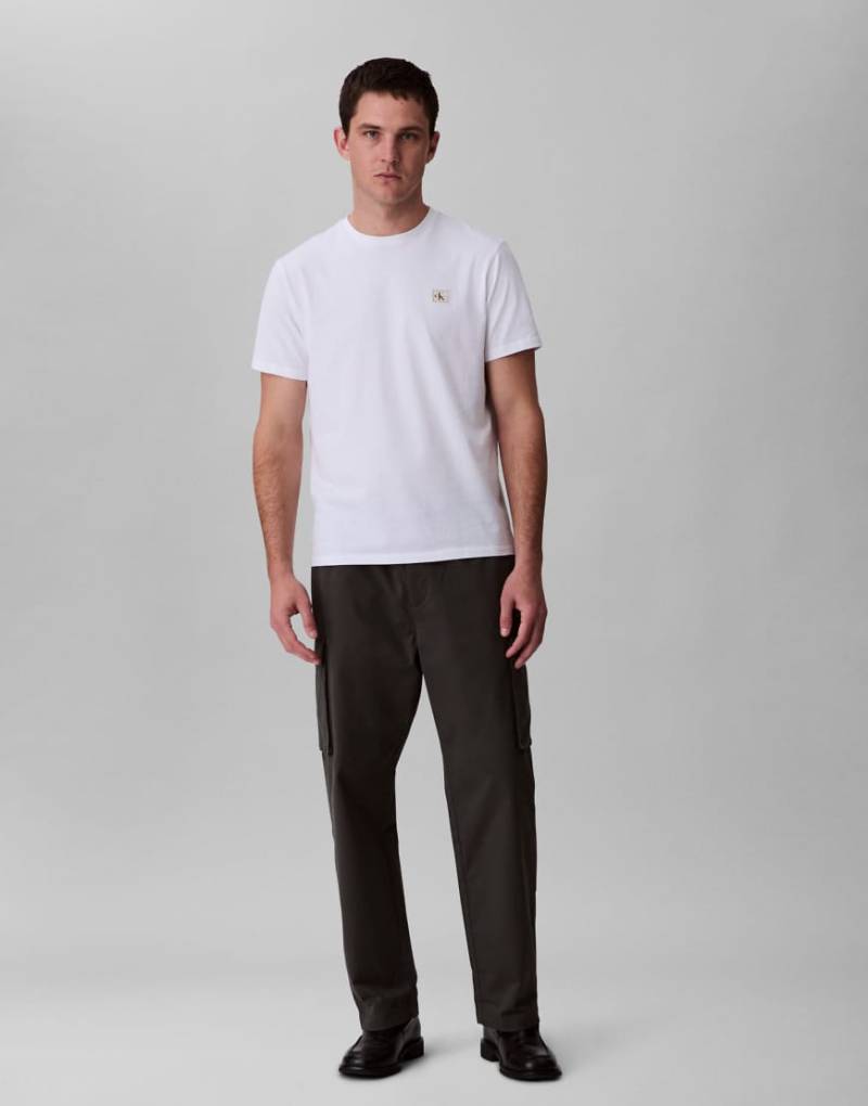 Calvin Klein Jeans - Cargohose mit geradem Schnitt in Khaki-Grün von Calvin Klein Jeans