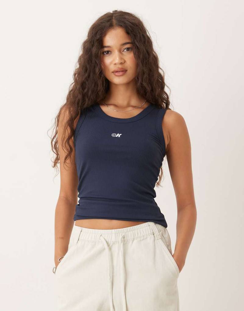 Calvin Klein Jeans - Geripptes Basic-Tanktop in Marineblau von Calvin Klein Jeans