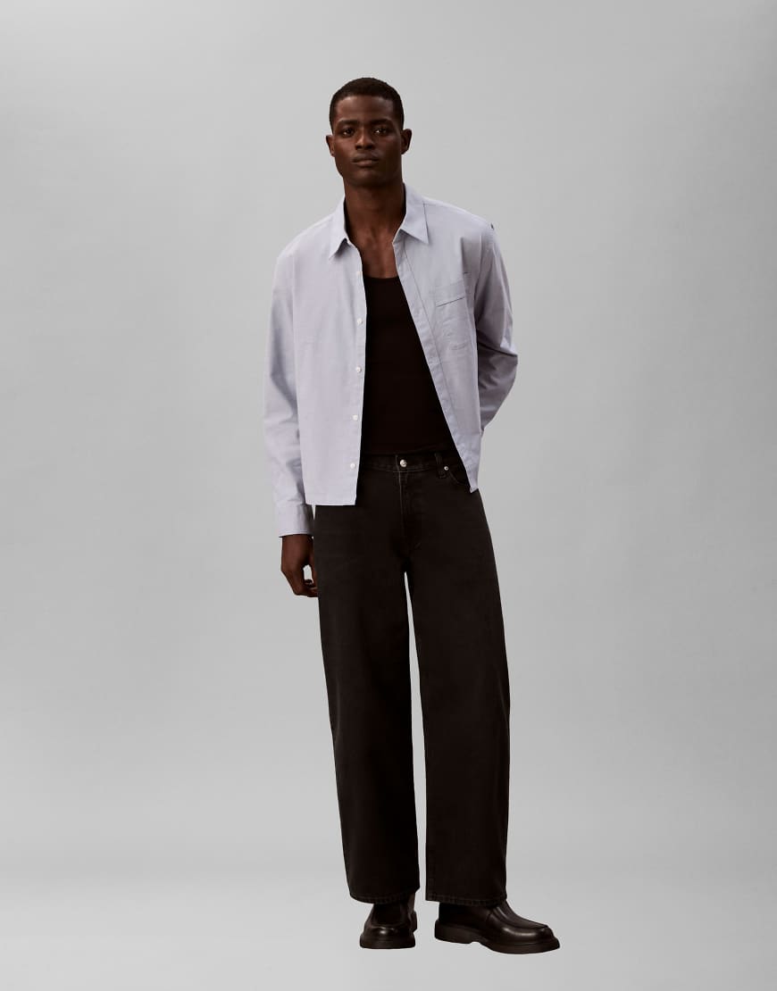 Calvin Klein Jeans - Jeans in Schwarz mit abgerundetem Beinschnitt von Calvin Klein Jeans