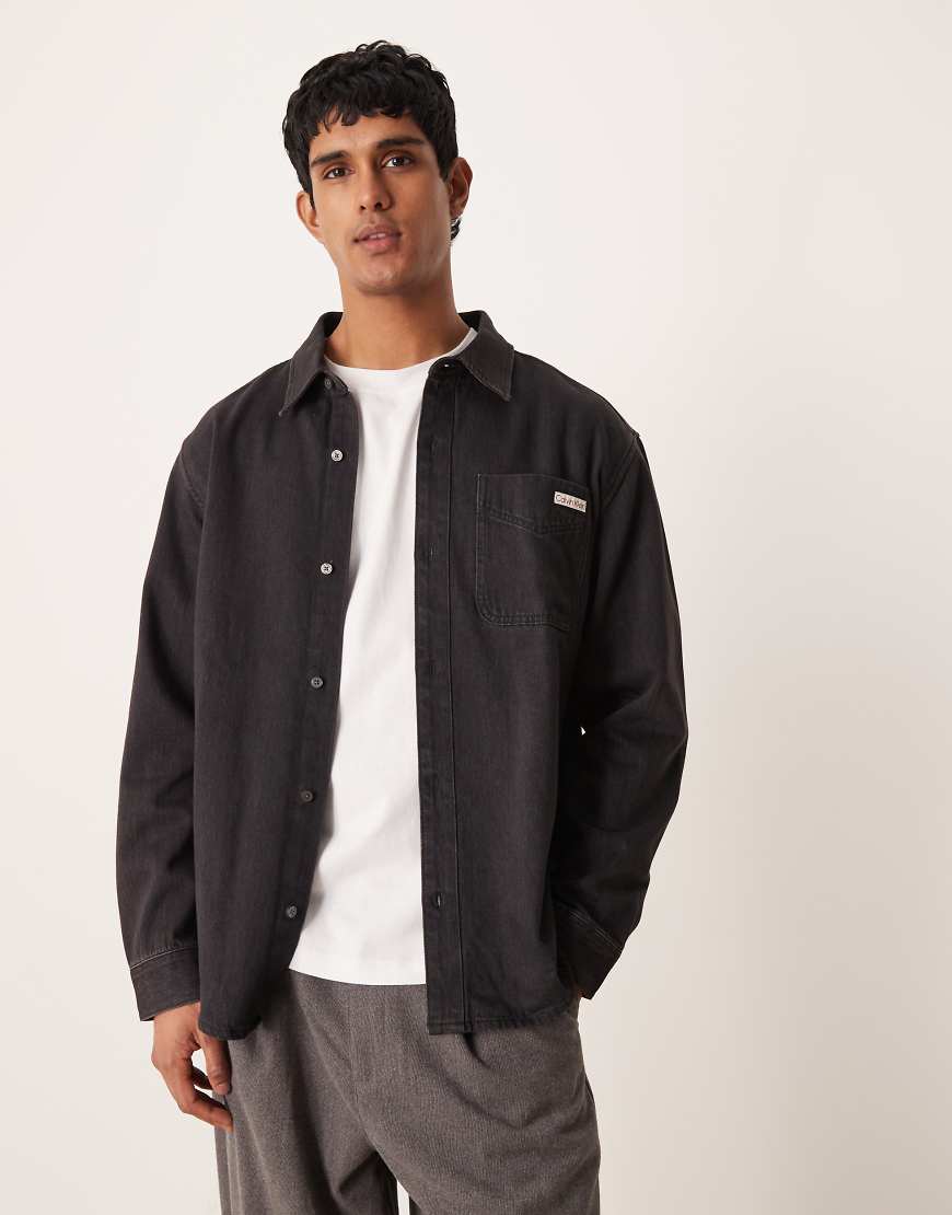 Calvin Klein Jeans - Jeanshemd in verwaschenem Schwarz von Calvin Klein Jeans