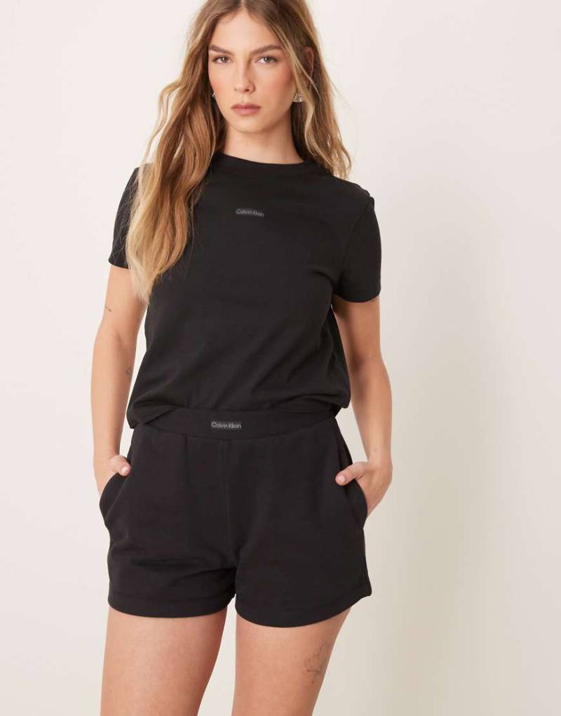 Calvin Klein Jeans - Jersey-Shorts in Schwarz mit Mini-Logo von Calvin Klein Jeans