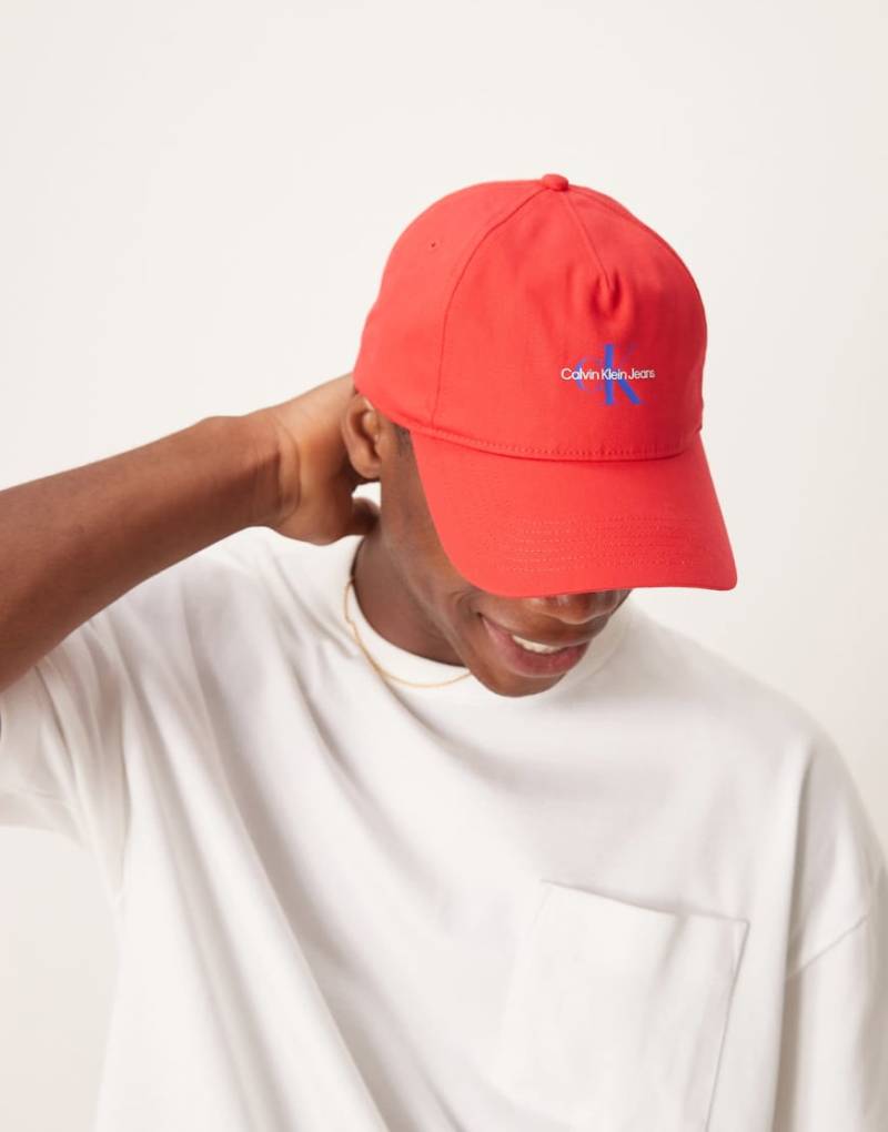 Calvin Klein Jeans - Kappe in Rot mit Logo von Calvin Klein Jeans
