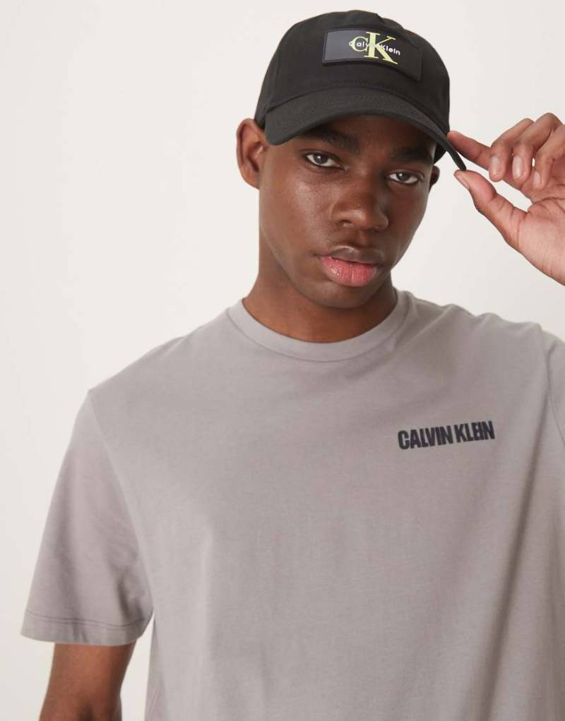 Calvin Klein Jeans - Kappe in Schwarz mit Logo-Aufnäher von Calvin Klein Jeans