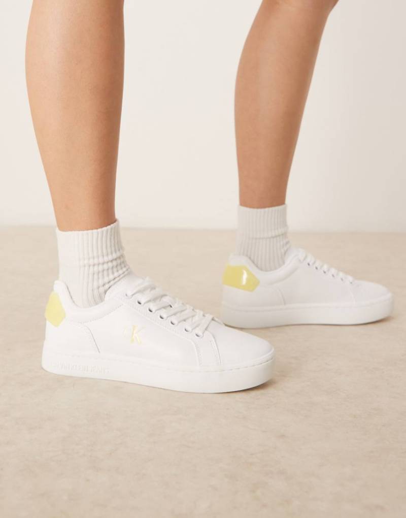 Calvin Klein Jeans - Klassische Cupsole-Sneaker in Weiß und Gelb von Calvin Klein Jeans