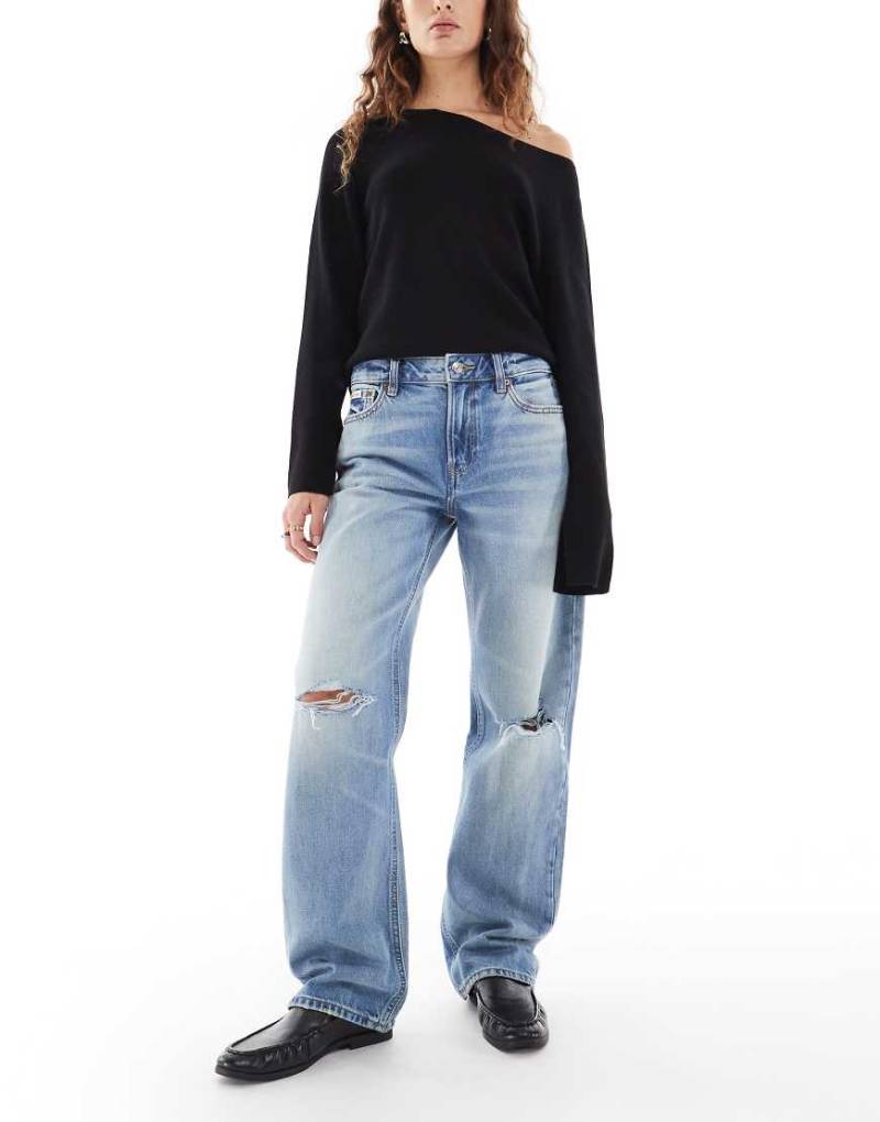Calvin Klein Jeans - Kultige Straight Jeans im 90er-Stil in blauer Waschung von Calvin Klein Jeans