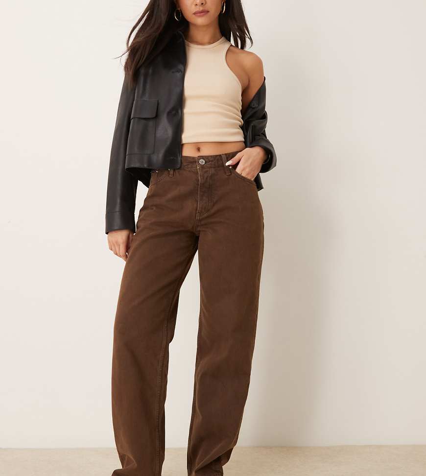 Calvin Klein Jeans - Locker geschnittene 90er-Jeans in Dunkelbraun, exklusiv bei ASOS von Calvin Klein Jeans