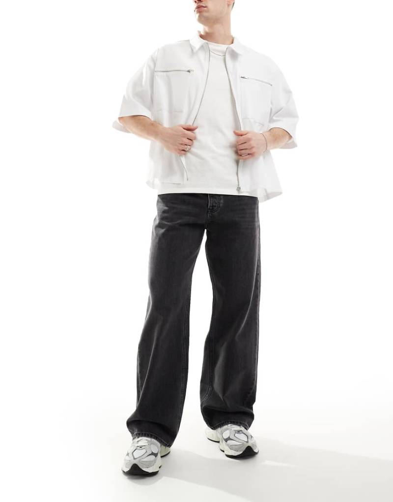 Calvin Klein Jeans - Locker geschnittene 90er-Jeans in schwarzer Waschung von Calvin Klein Jeans