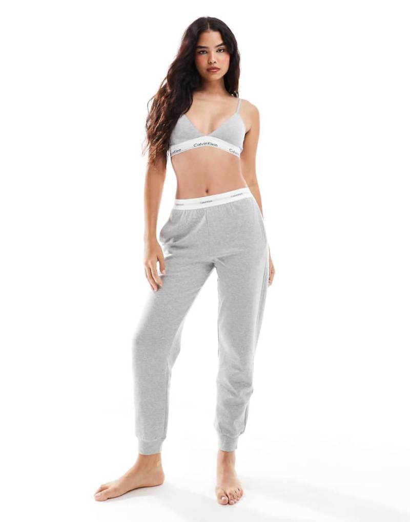 Calvin Klein Jeans - Lounge-Jogginghose aus Modern Terry in Heidegrau von Calvin Klein Jeans