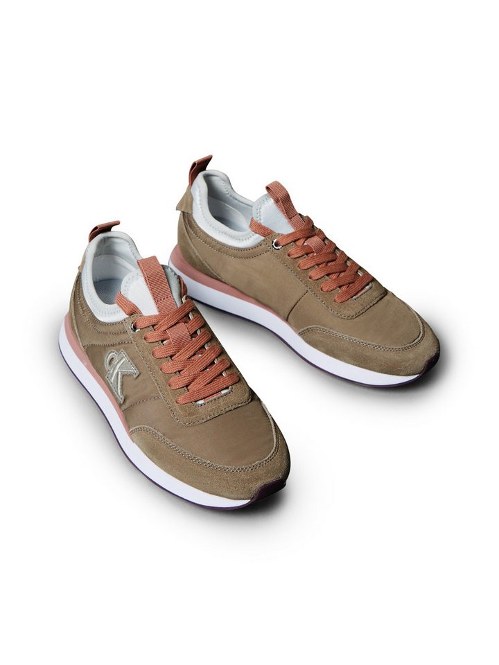 Calvin Klein Jeans RETRO RUNNER SOCK LACEUP MIX MAT Slip-On Sneaker Schlupfschuh, Freizeitsneaker, Halbschuh mit CK-Logo seitlich von Calvin Klein Jeans