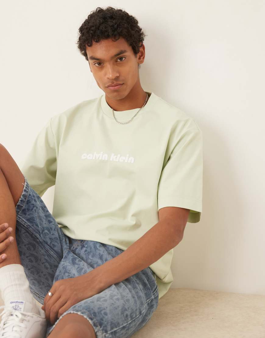 Calvin Klein Jeans - Relaxed-Fit-T-Shirt in Pastellgrün mit Logo Calvin Klein Jeans - Relaxed-Fit-T-Shirt in Pastellgrün mit Logo von Calvin Klein Jeans