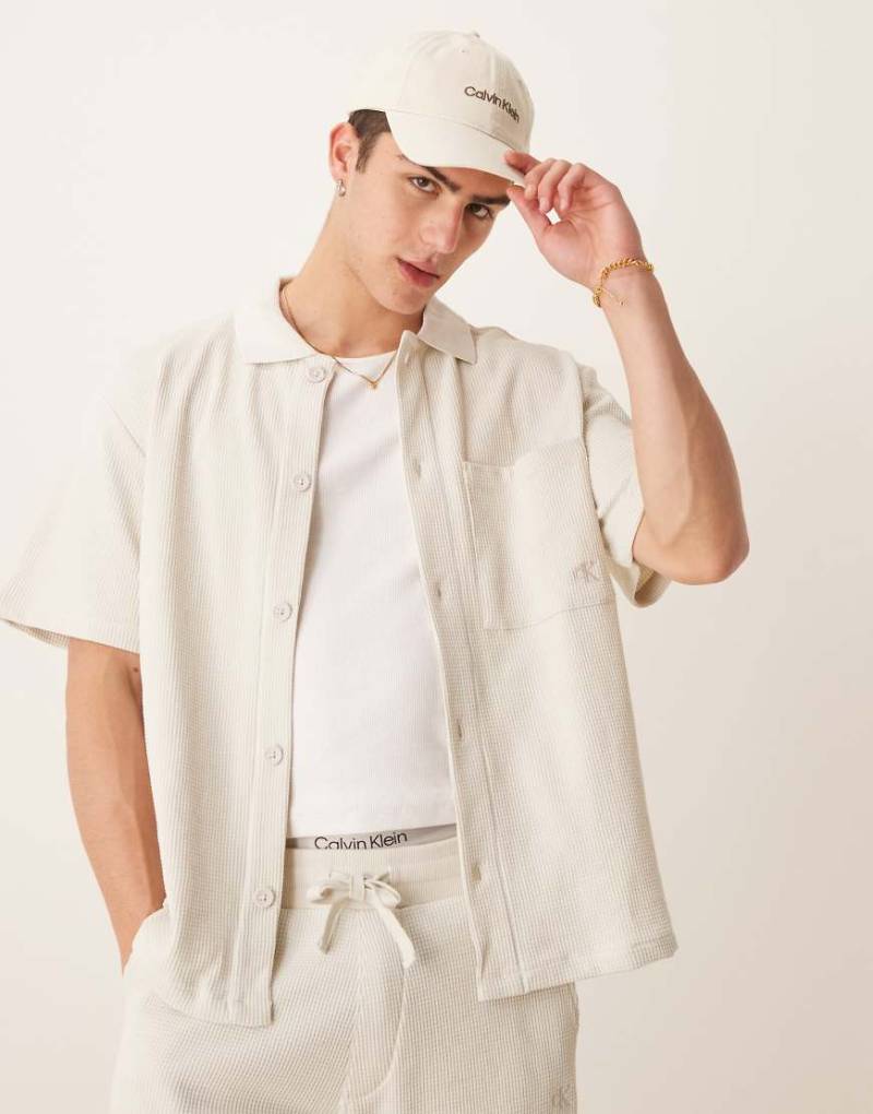 Calvin Klein Jeans - Robuste Hemdjacke in Wollweiß mit Waffelstruktur-Neutral von Calvin Klein Jeans