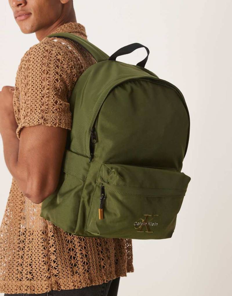 Calvin Klein Jeans - Rucksack in Khaki mit Logo-Bunt von Calvin Klein Jeans