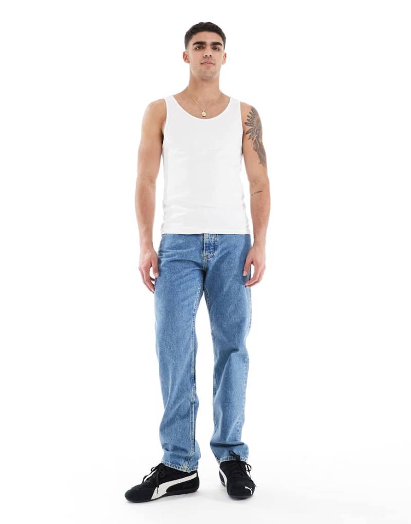 Calvin Klein Jeans - Straight Jeans in mittlerer Waschung mit normalem Schnitt-Braun von Calvin Klein Jeans
