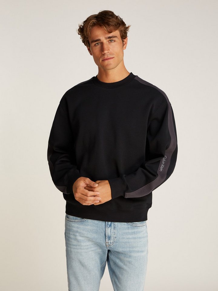 Calvin Klein Jeans Sweatshirt LOGO TAPE CREW NECK mit Logo-Band an den Ärmeln Calvin Klein Jeans Sweatshirt LOGO TAPE CREW NECK mit Logo-Band an den Ärmeln von Calvin Klein Jeans